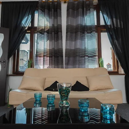 Magic Apartment *